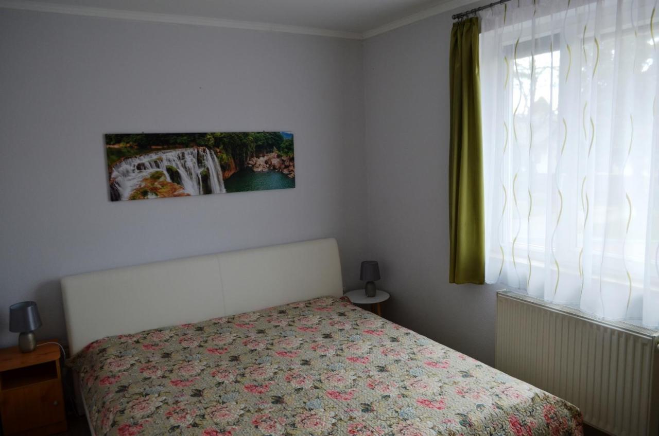 Gazlang Apartman ハイデゥソボスロー エクステリア 写真